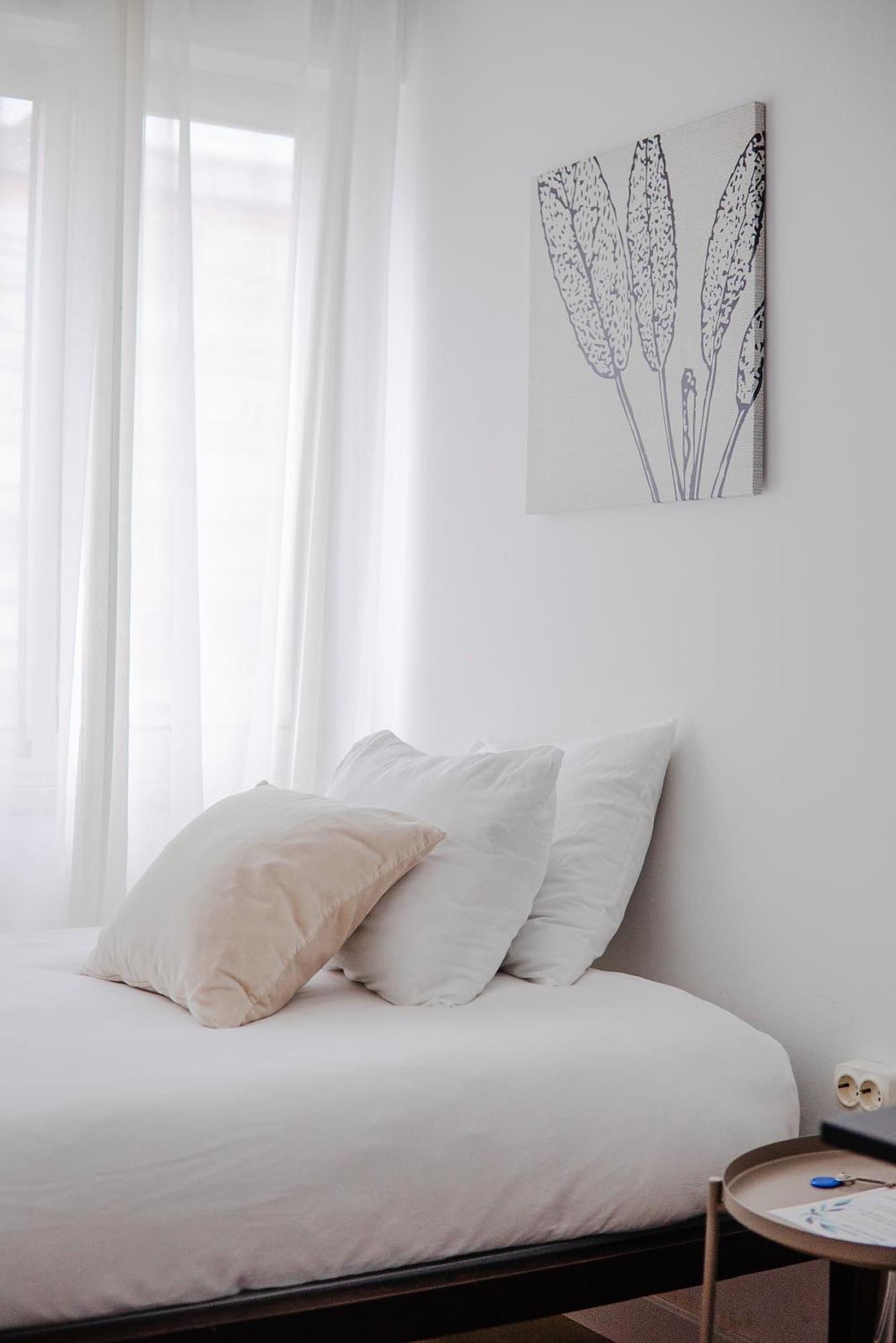 Soar I Urban Nest - Near Airport & Park Homestay